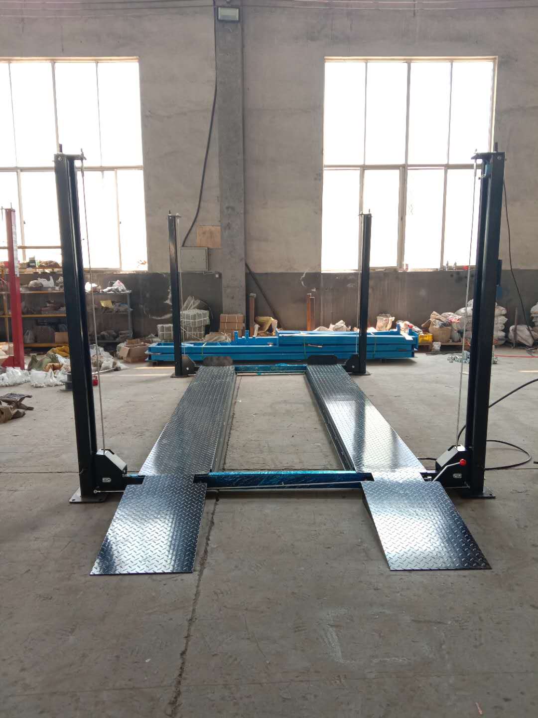 NEW 4 POST VEHICLE HOIST PARKING CAR LIFT JH4P3700