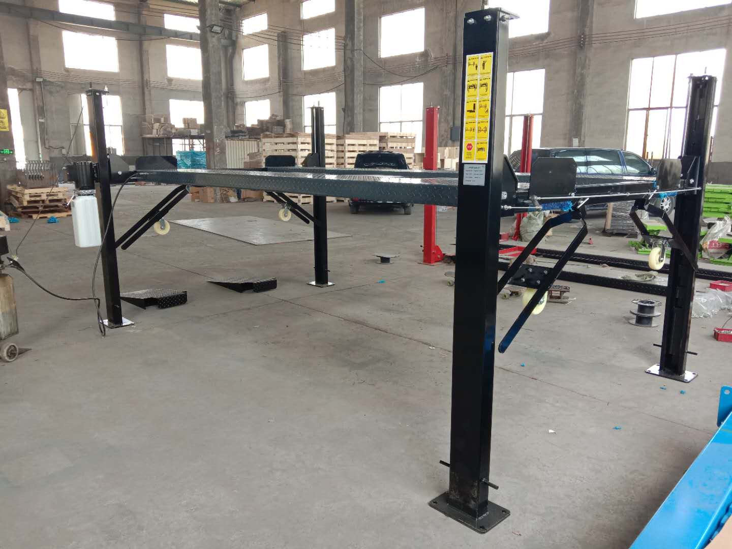 NEW 4 POST VEHICLE HOIST PARKING CAR LIFT JH4P3700