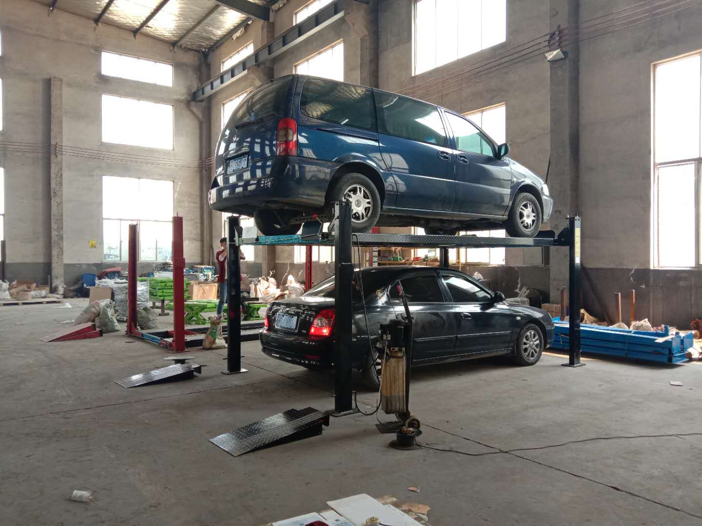 NEW 4 POST VEHICLE HOIST PARKING CAR LIFT JH4P3700